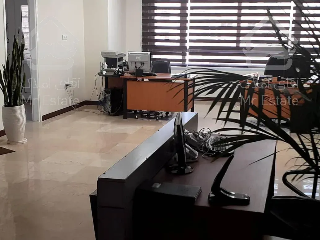 اجاره و رهن دفتر کار سند اداری گاندی 300  متر اکازيون