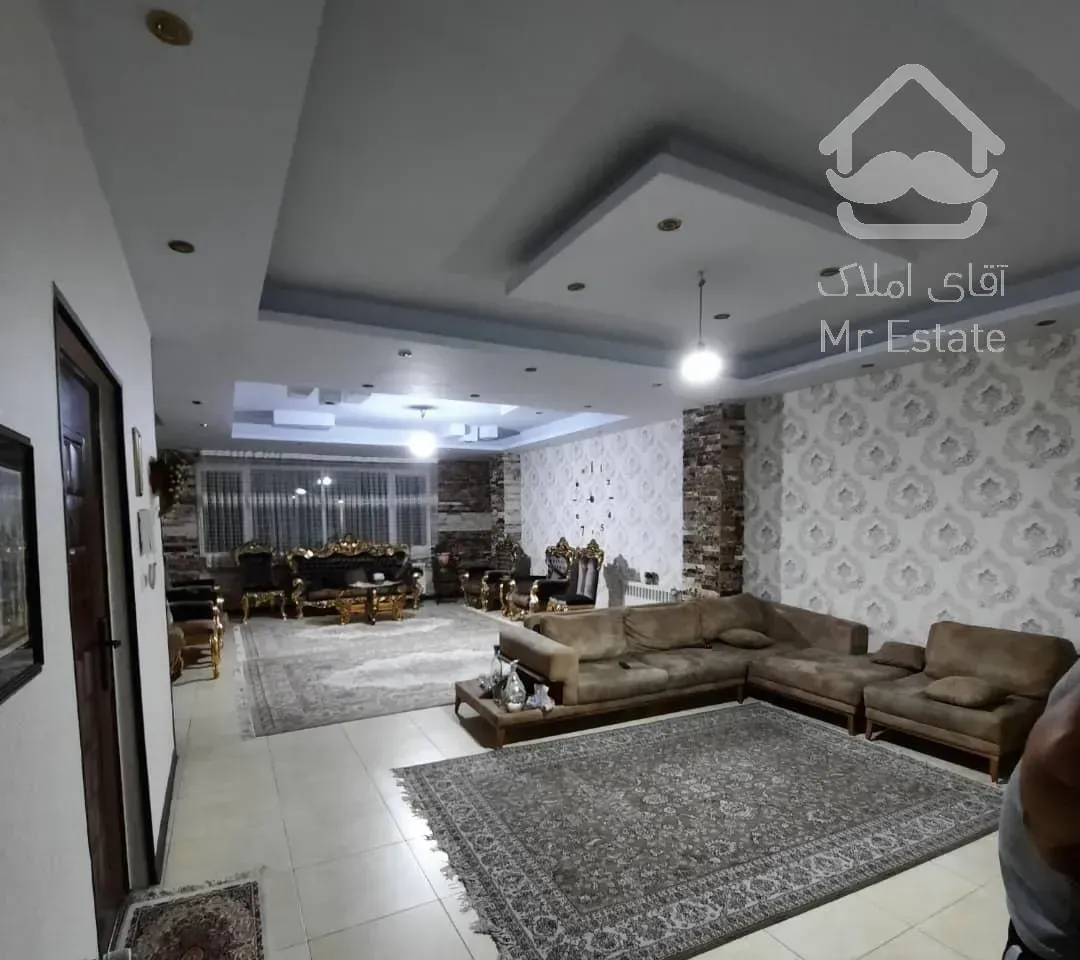 اپارتمان طبقه چهارم ۳خواب  ۱۵۷ متر