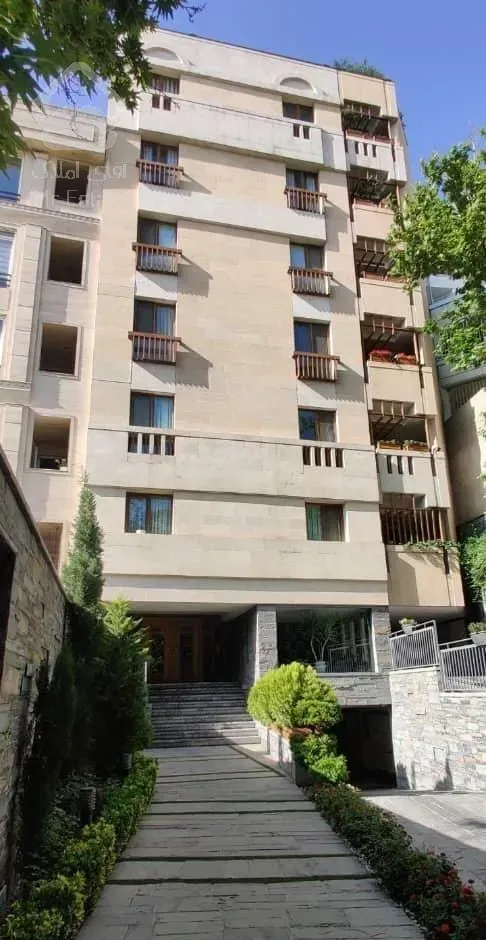 فروش فوری ۱۱۷ متر امانیه با روف گاردن بسیار زیبا