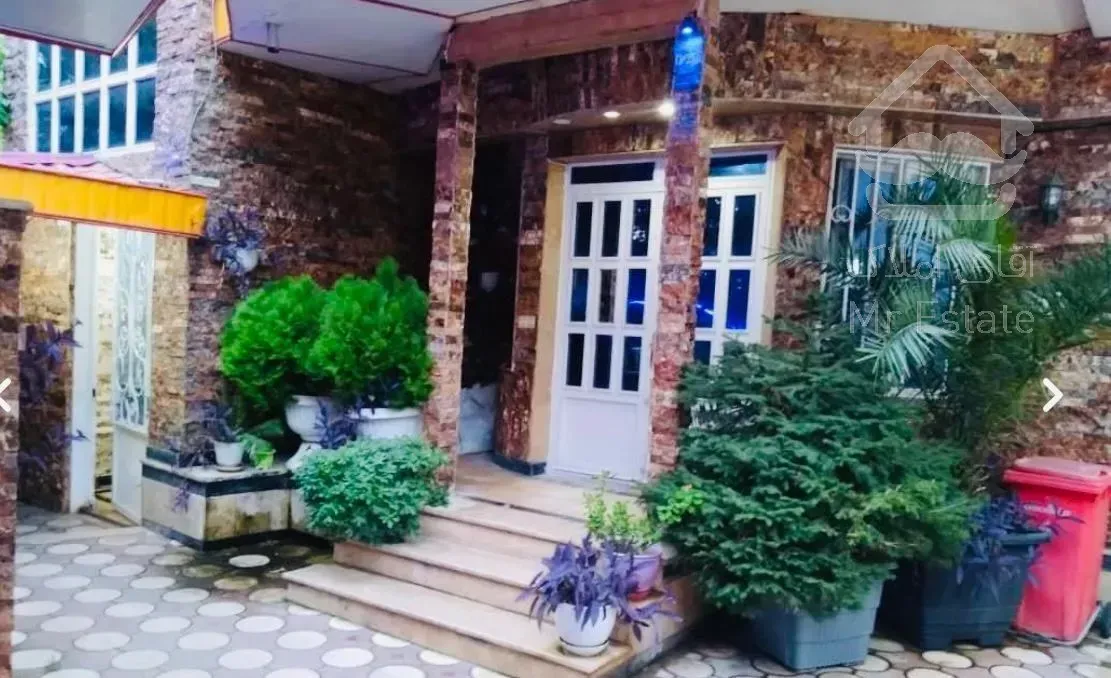 ویلا استخردار ۳۰۰متری سه خواب ویو کوه و دریا