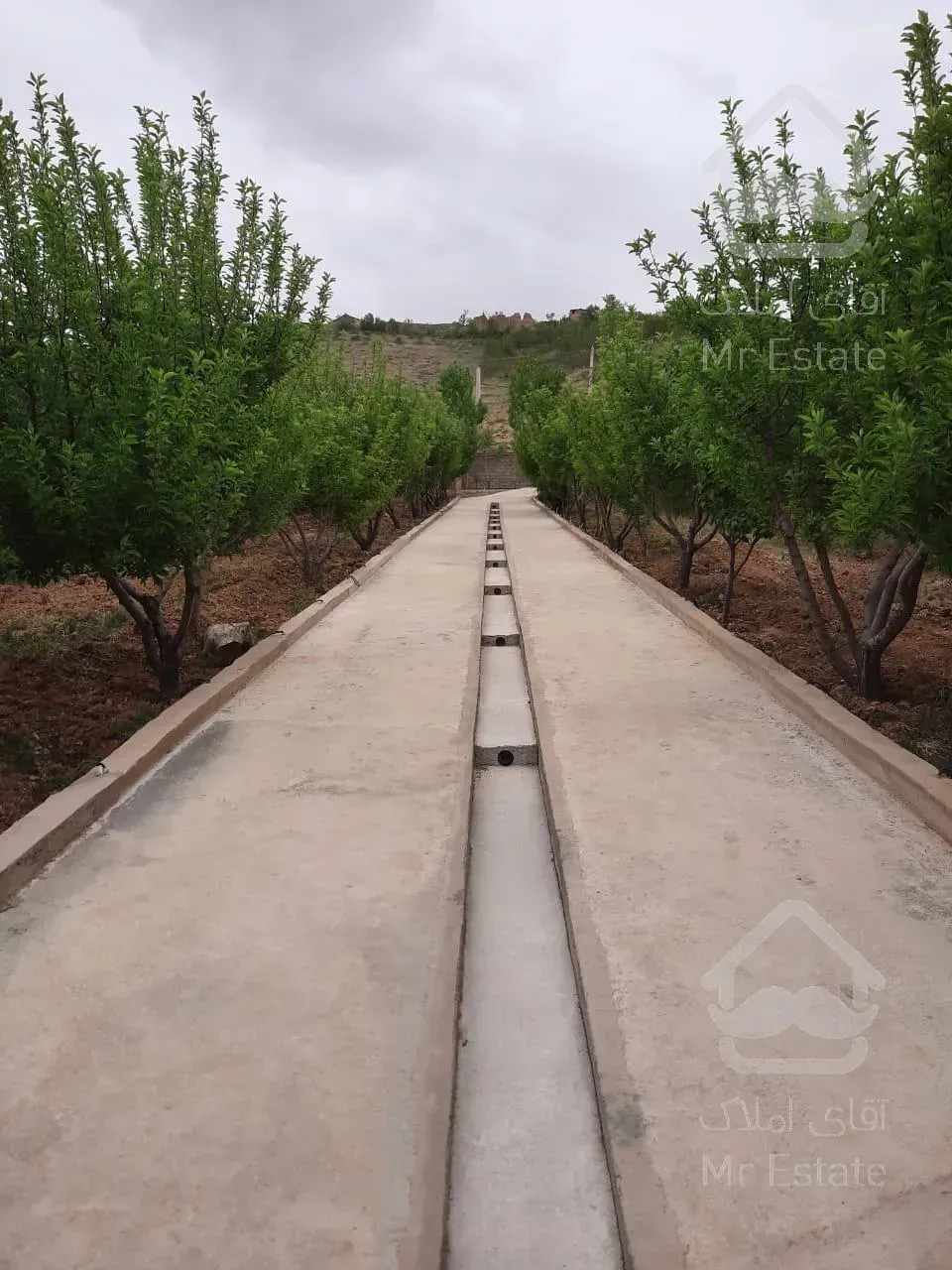 ویلا مشرف به رودخانه اکازیون