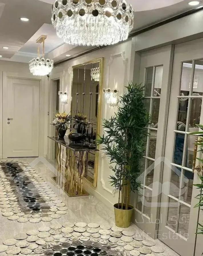 ۱۸۰متر در دریاچه