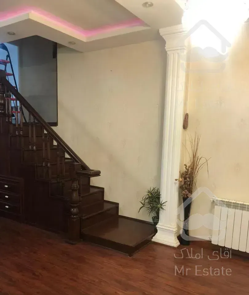 استخردار ۳۰۰ متری نوساز