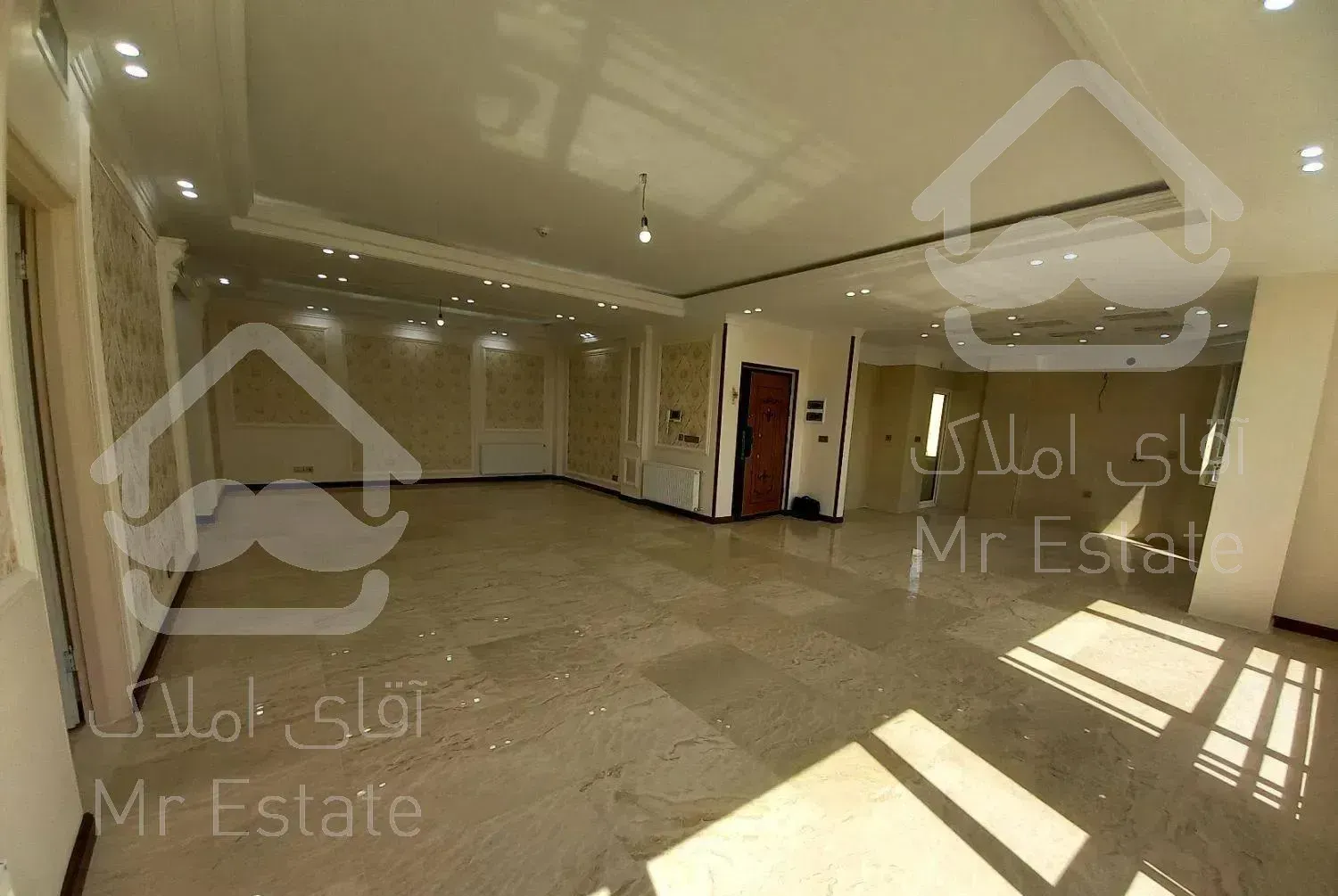 فروش۳طبقه‌یکجا/نوساز/تهاتر با کلنگی در منطقه ۲۲