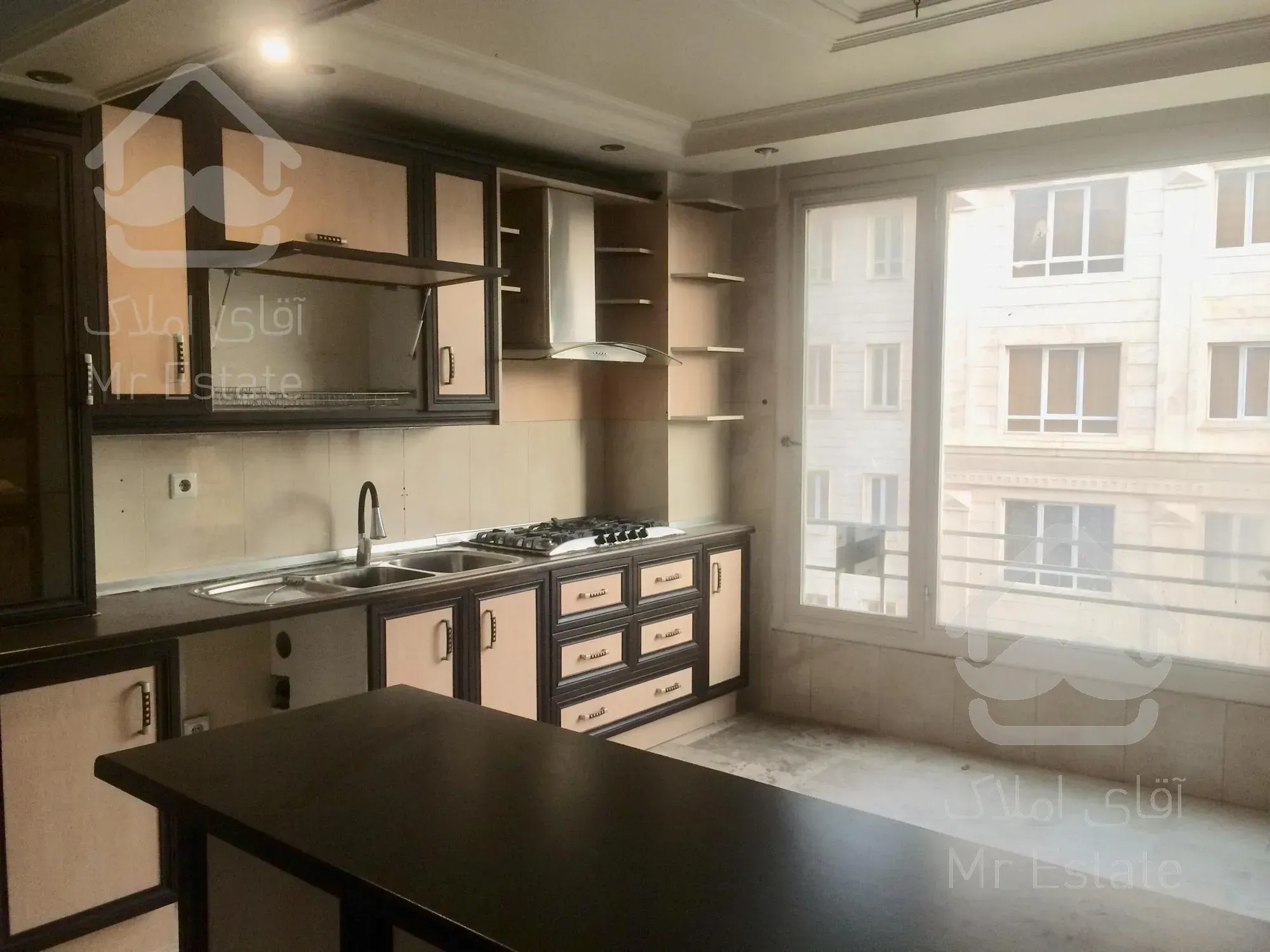 ۹۷متر آپارتمان مسکونی صادقیه اباذر