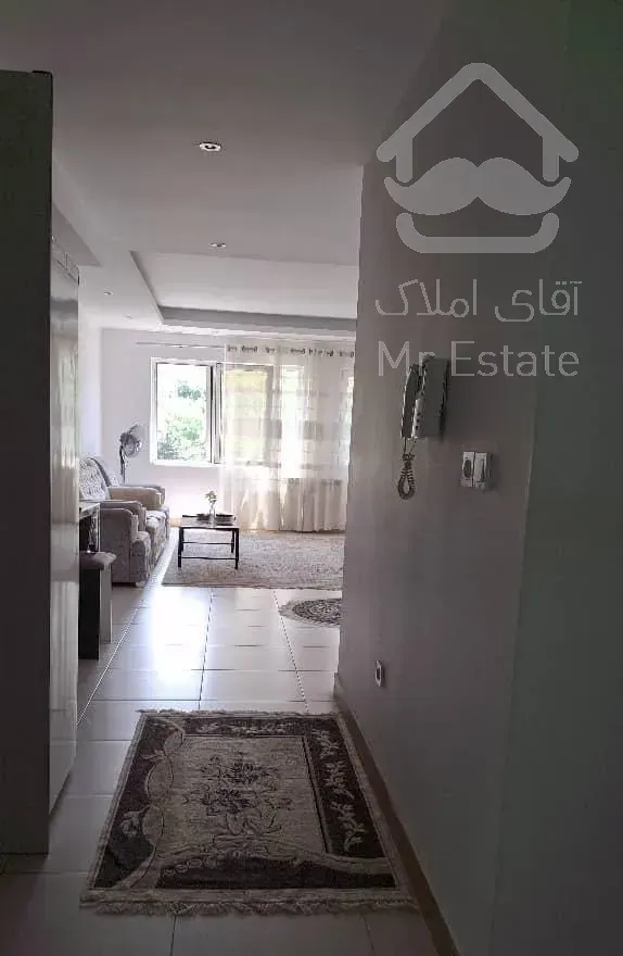 اجاره آپارتمان ۱۱۰ متری طبقه پنجم/ محوطه کاخ