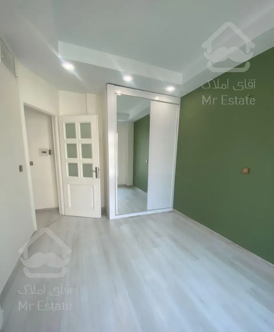 ۸۴متر روبه خیابان *فرعی زوج*