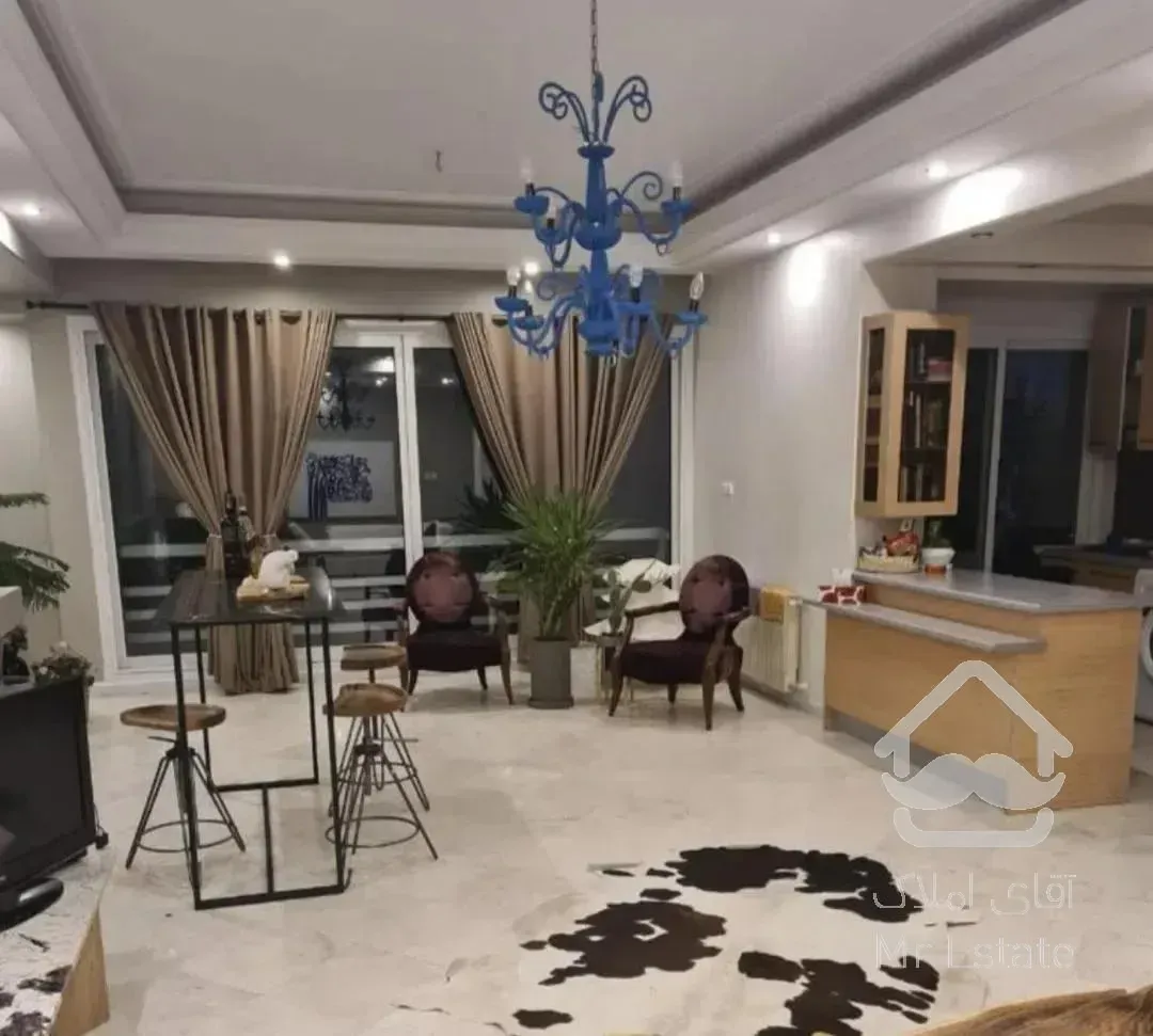 ۱۱۰متر/دو خواب/طبقه چهارم/حکمت