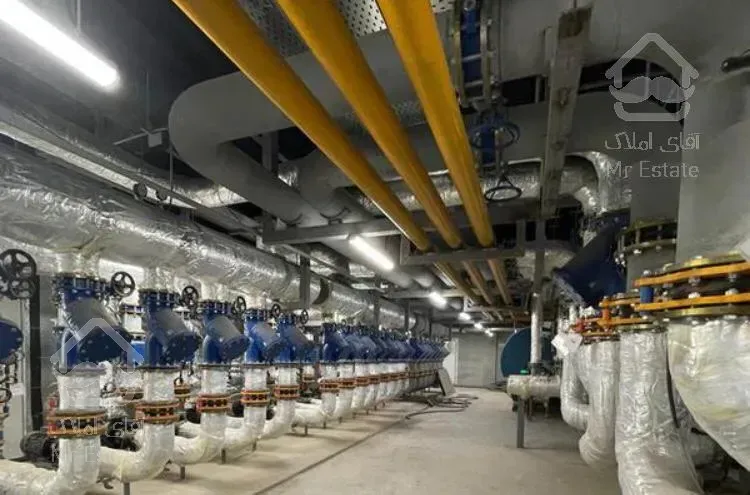 ۲۴۰ متر همراه سه تراس ۱۲ متری برج دوقلوی میکا