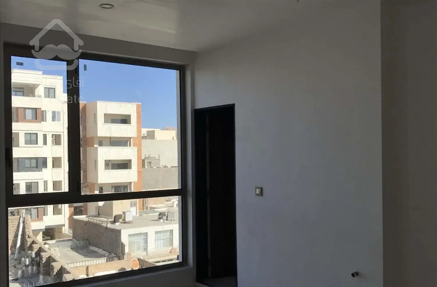 فروش آپارتمان تجاری نبش ابن سینا