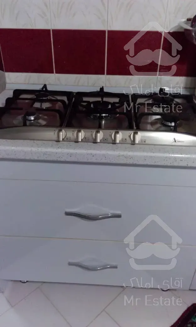 ۸۱ متری سند تک برگ فول امکانات