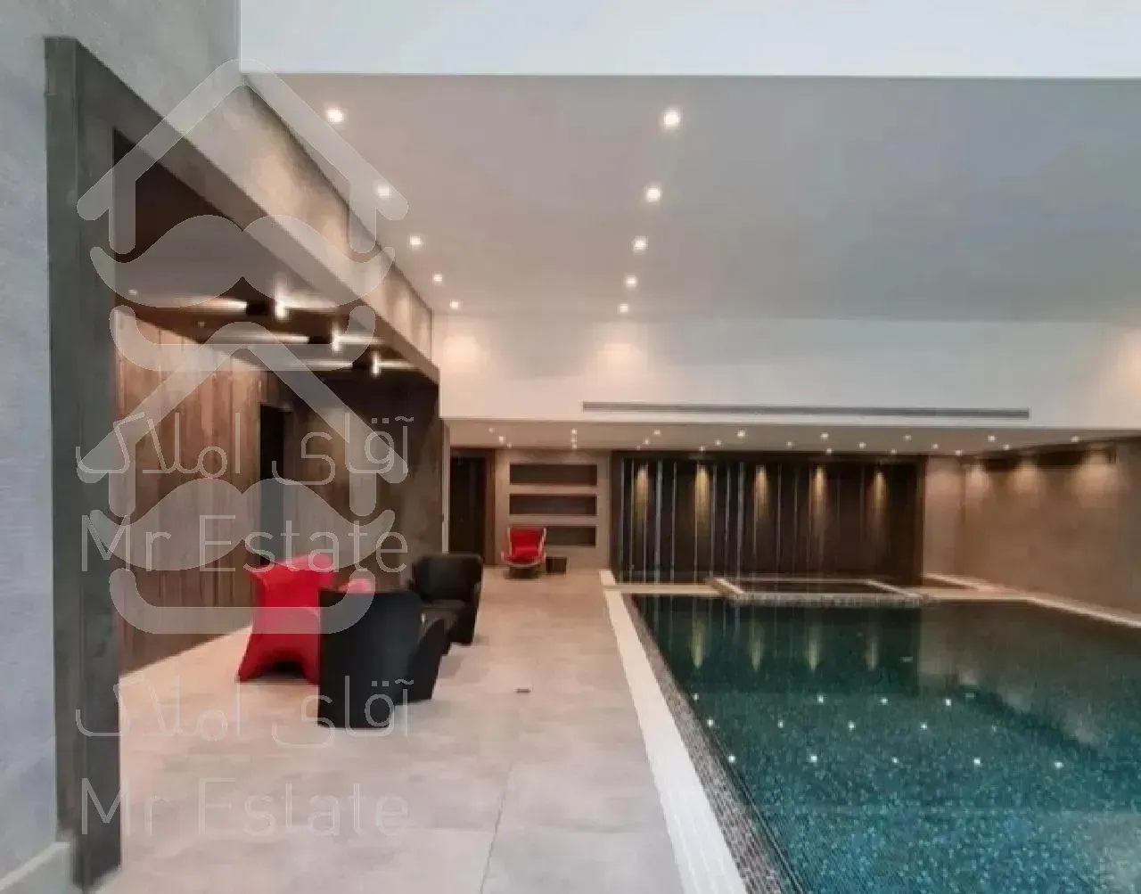 نیاوران ۳۳۰ متر ۴ خواب مستر ۴ پارکینگ