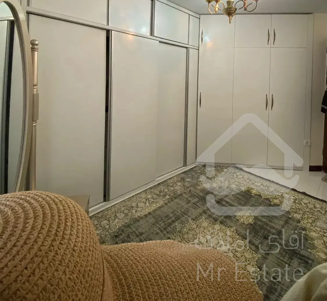 ۸۵ متر مجتمع مسکونی درحد نوساز فروش فقط بدلیل مهاجرت