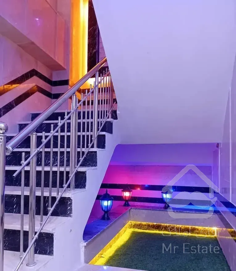 ساختمان  ۸۵ متری اتابک امیر سیاری