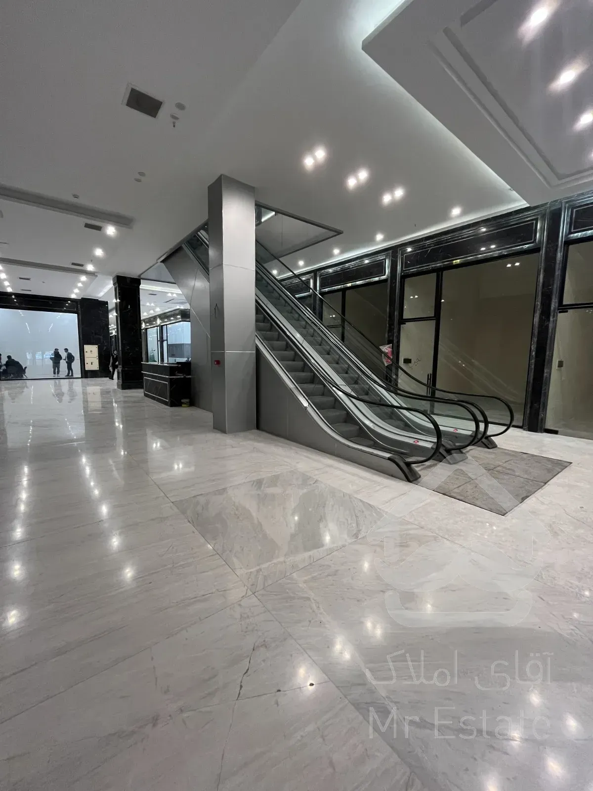 56 متر رونیکا مال هروی