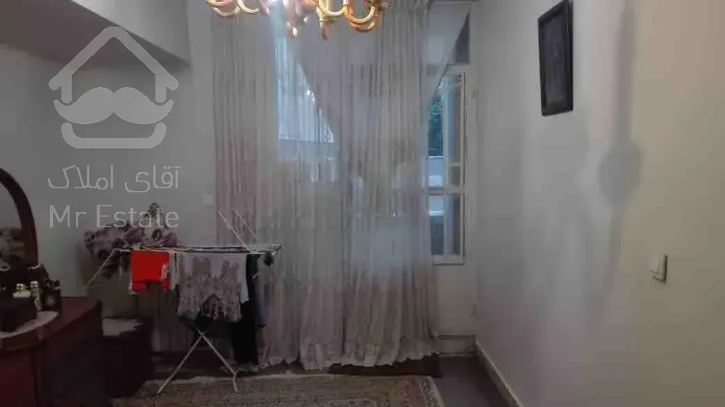 يك واحد در پرديس طبقه اول براي فروش