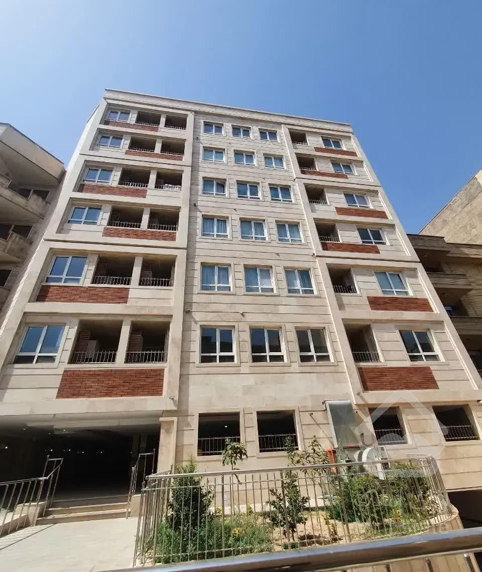 فروش آپارتمان ۱۲۷ متری ۲ خوابه در صادقیه