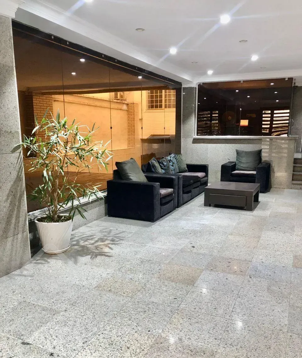 ۱۵۰ متر ۳ خواب طبقه آخر ۳ پارکینگ سندی