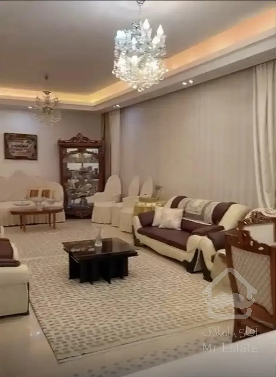 دولت کیکاووس  آپارتمان ۱۱۰متر با دو پارکینگ