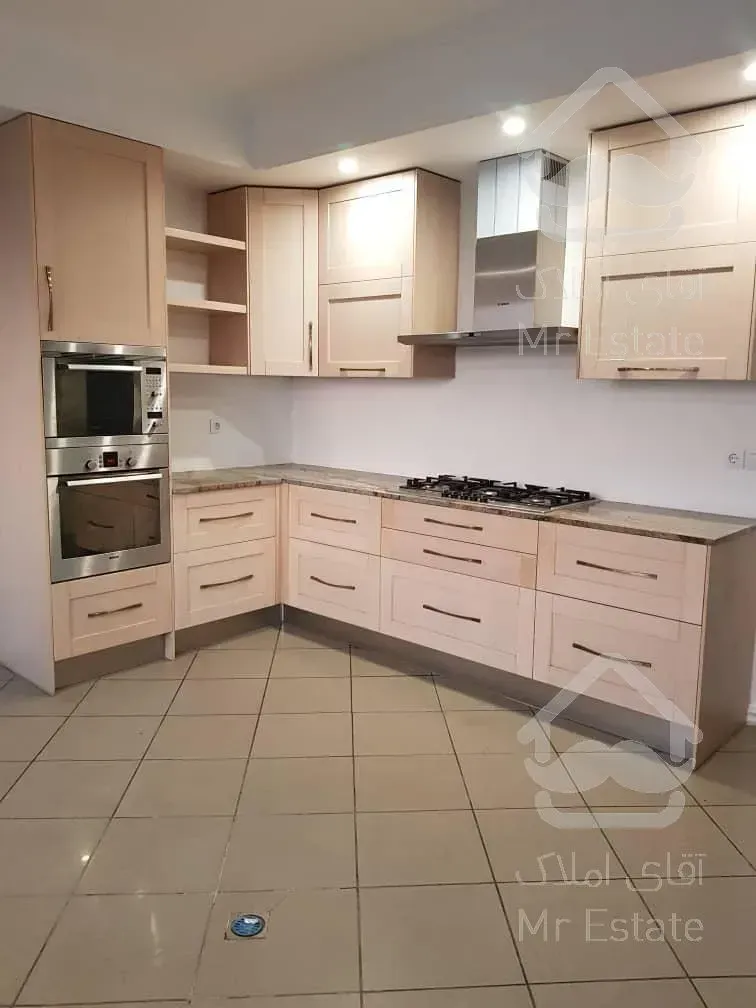 اجاره برج ويو دار با تراس ٤٠٠متر محموديه