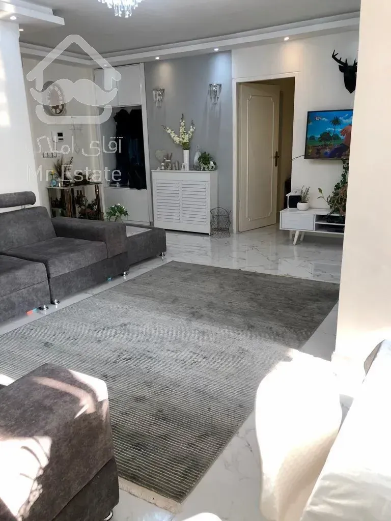 ۷۲ متری دریاچه سند تک برگ