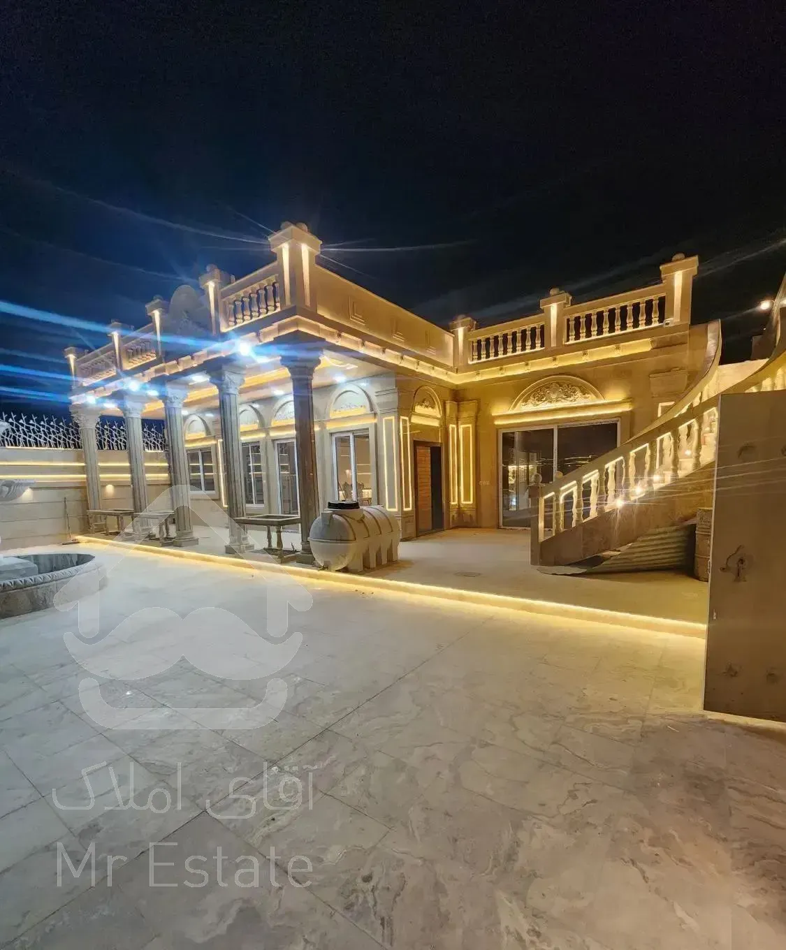 باغ ویلا ۱۰۰۰ متر  رومی