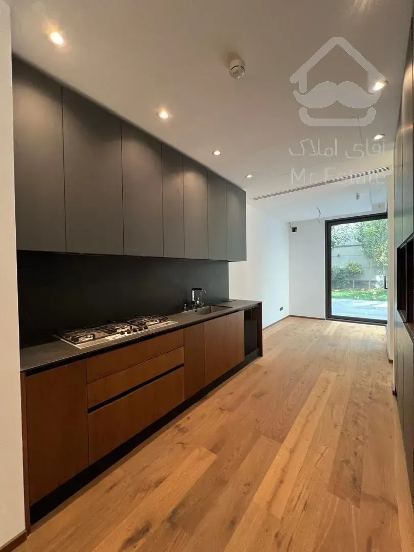 فروش اپارتمان 260 متری زعفرانیه