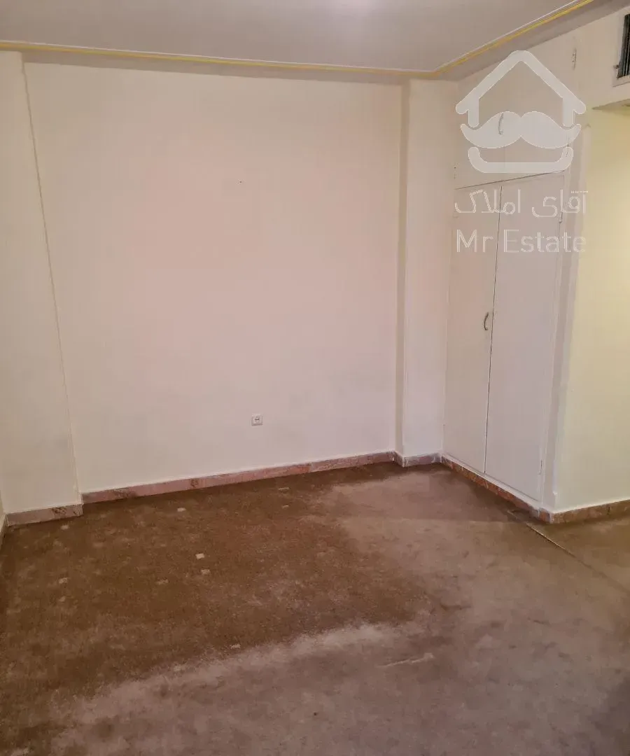 شهرآرا ۱۸۳ متر ۴ خوابه طبقه اول با حیاط خلوت مسقف