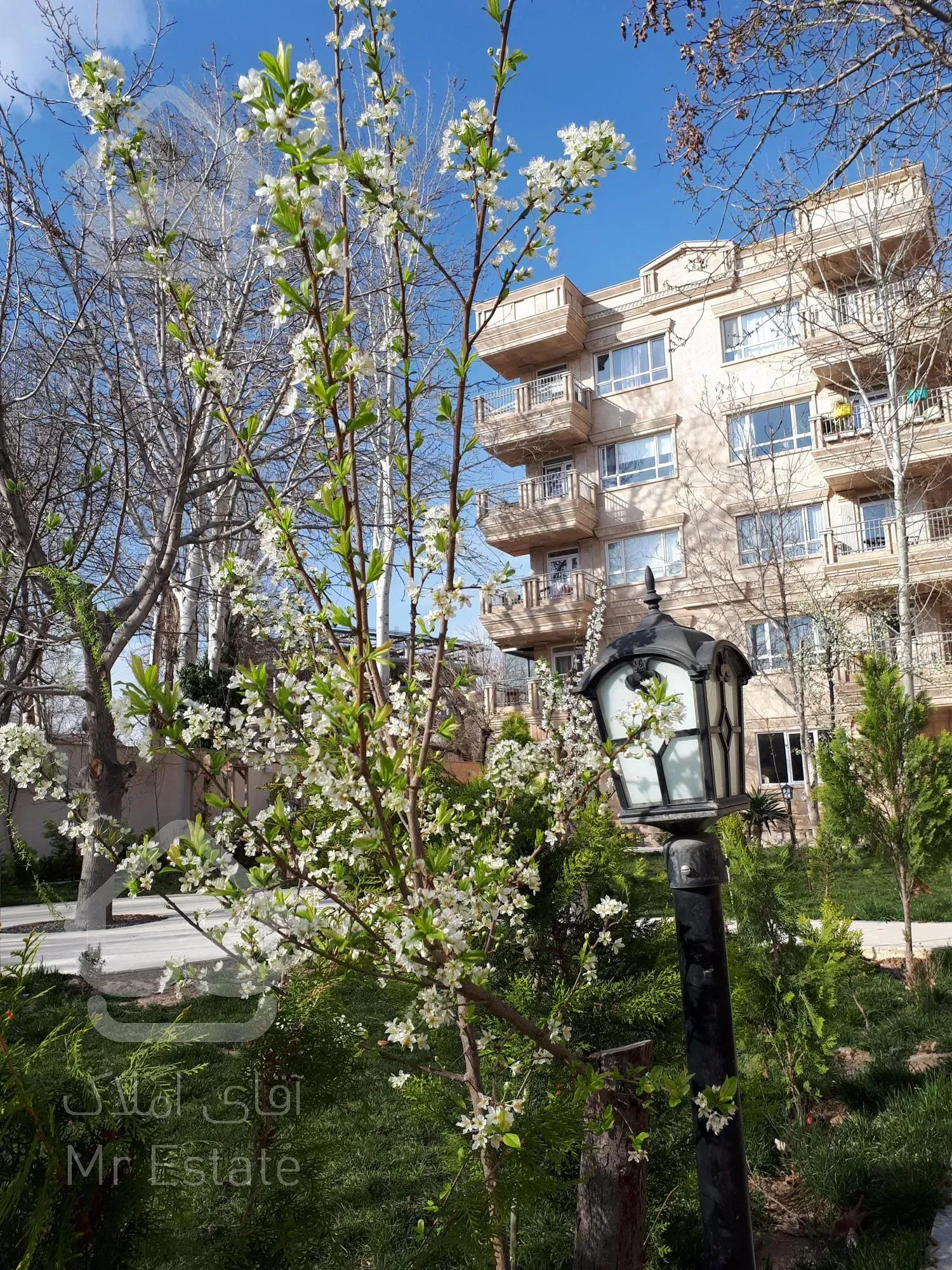 150متر باغ آپارتمان فردیس