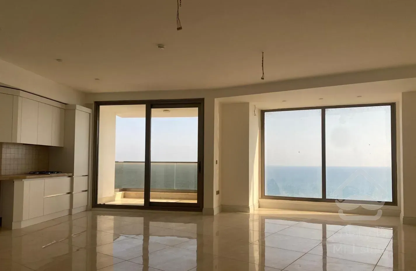 شاراکس U تاور سه خوابه ۱۵۳متری طبقه سیزدهم