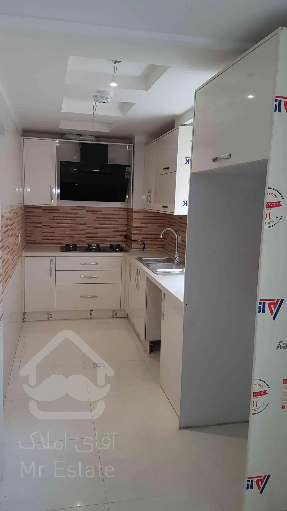 ۷۰ تا ۸۰ متری سوپر VIP ،شهران آبشناسان