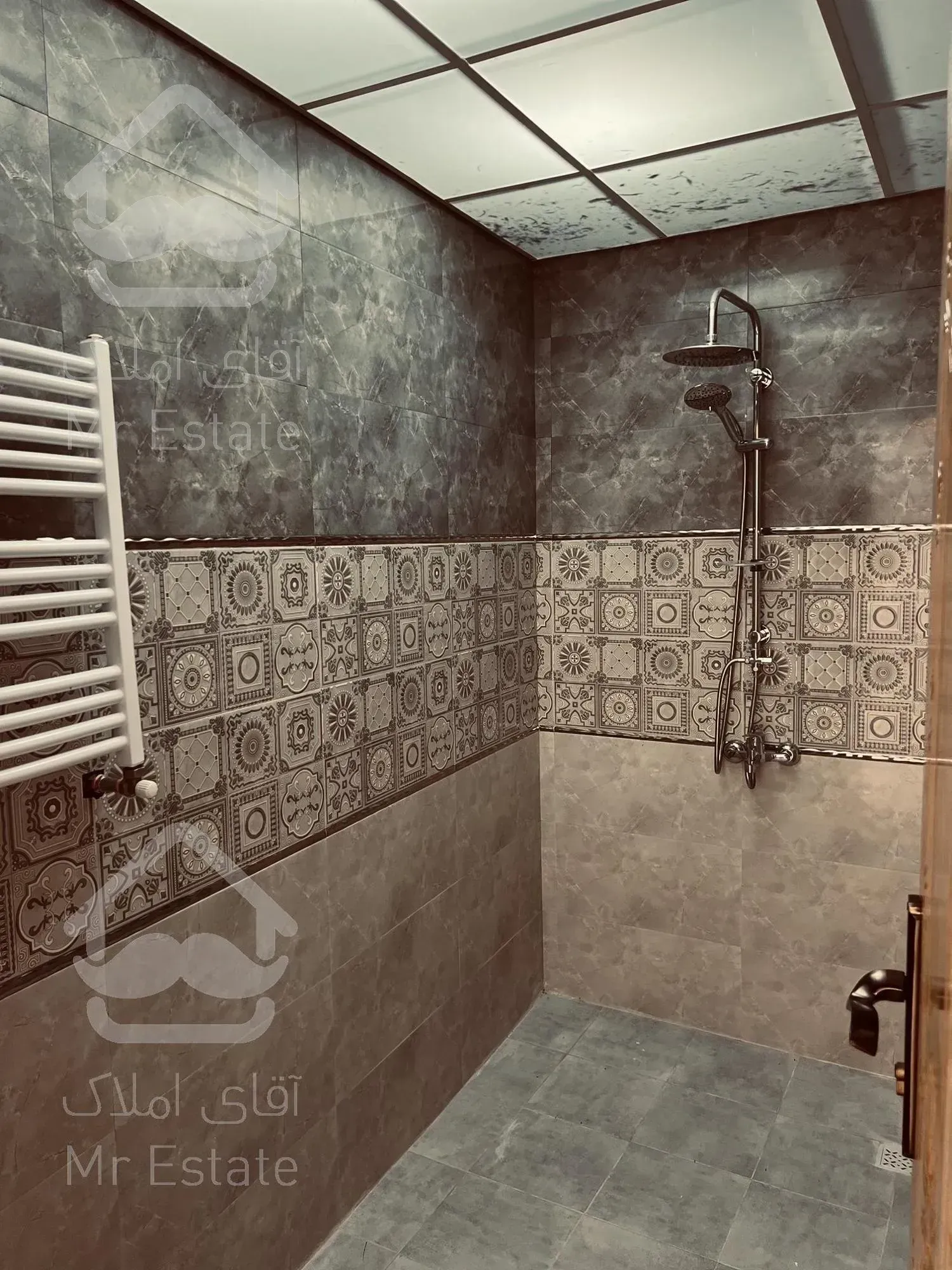 ویلای سوپر لاکچری ۲۸۵ متری زیر قیمت