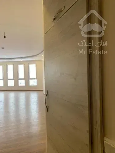 فرمانیه برج باغ 125 متر/ 2خ/ فول/ ط 8/ ویو /نور