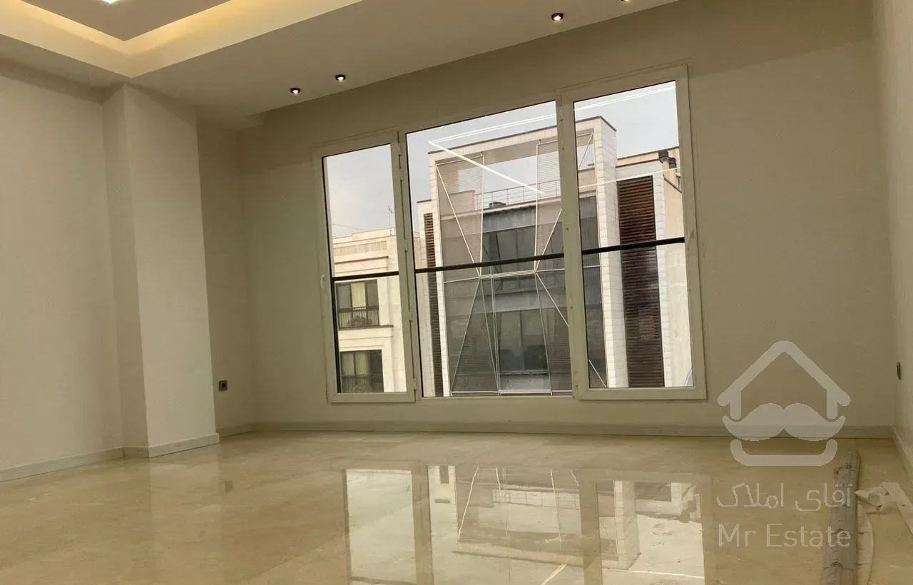 شیراز شمالی / ۱۷۸ متر / تکواحدی * لادن *