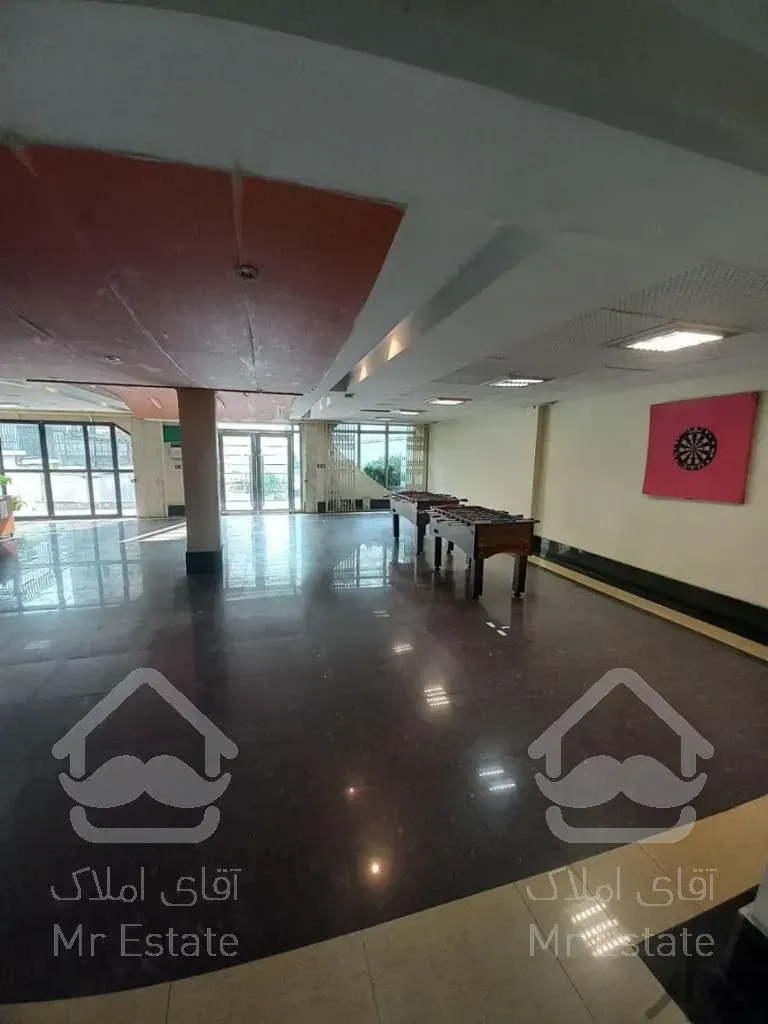 ۱۶۰۰متر سند اداری بخارست