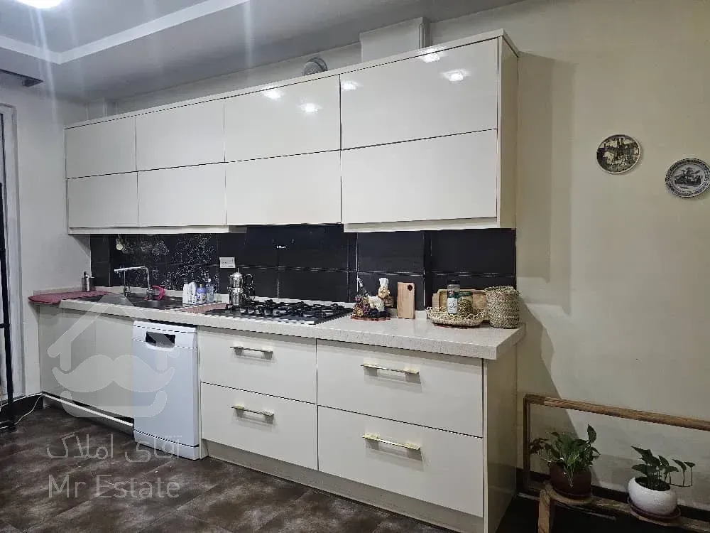 فروش آپارتمان ١١۵ متر دو خواب صرافهای شمالی سعادت آباد