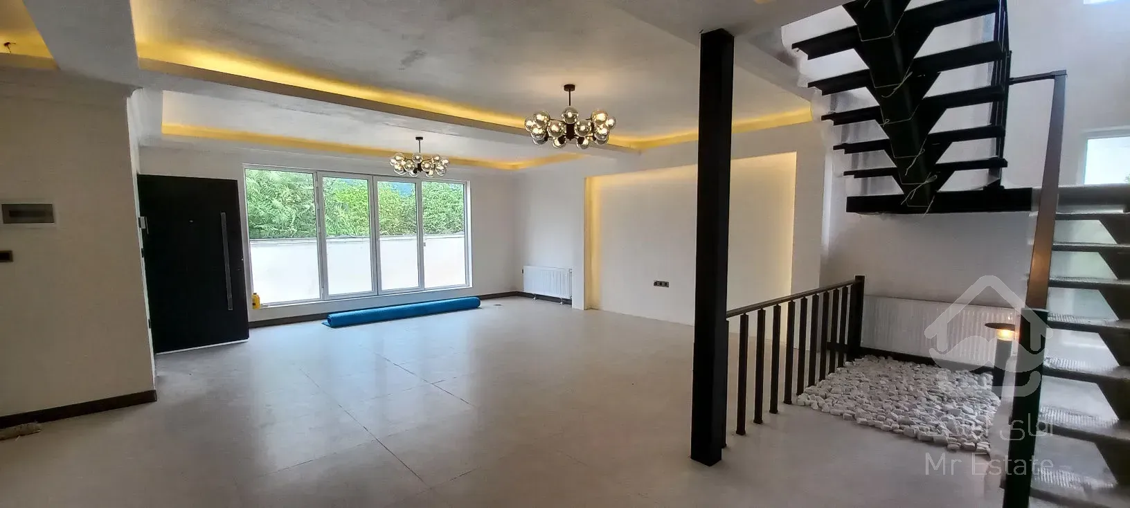 فروش ویلا لوکس مدرن استخردار کوهپایه تنکابن