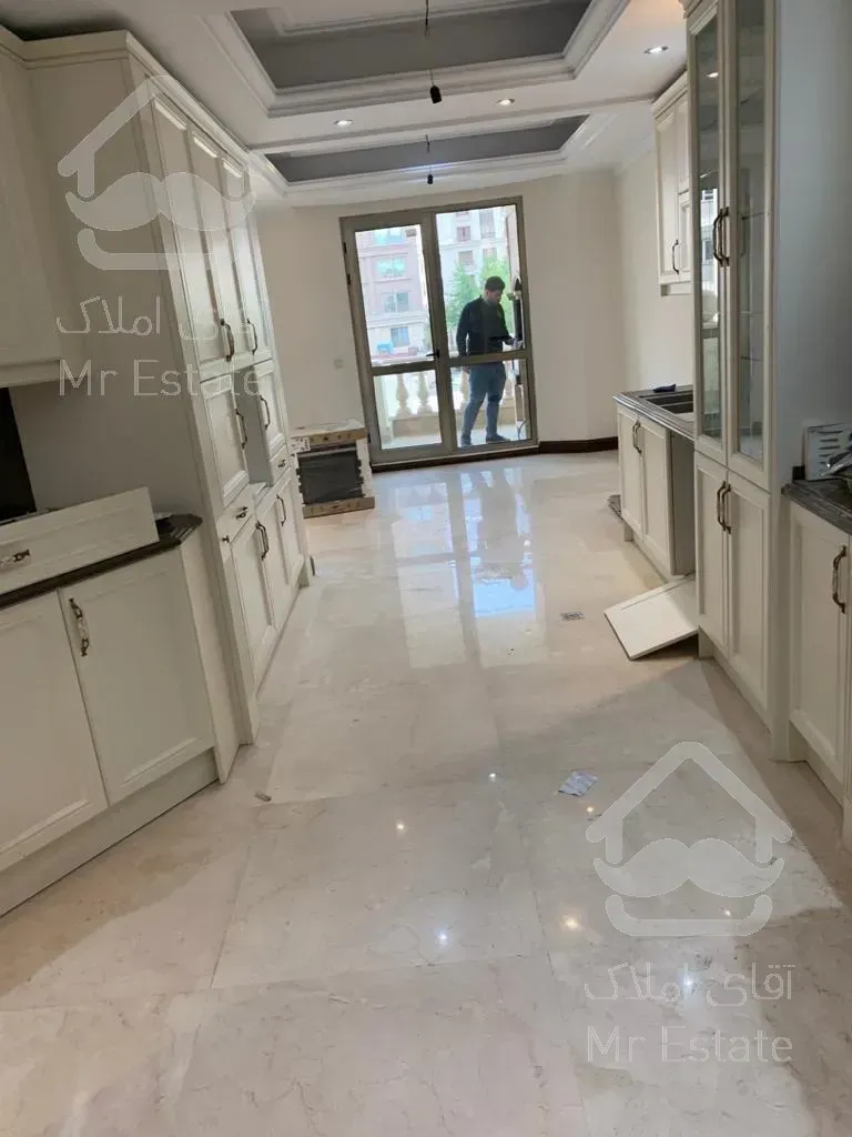 خرید آپارتمان 275 متری فرمانیه مهماندوست