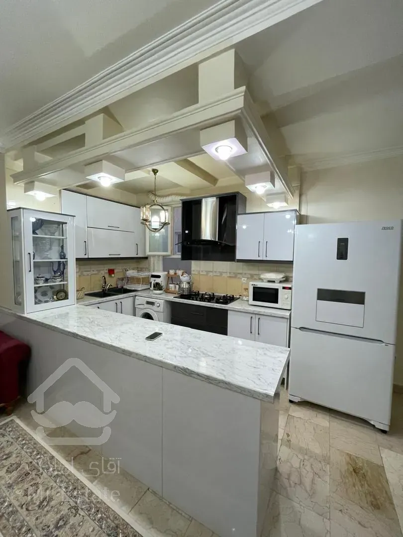 ۶۸متر ۲ خواب سالن پرده خور فول امکانات تراورتن فردوس