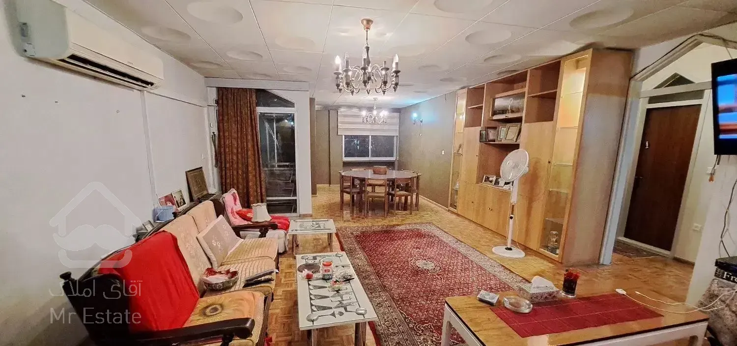 ۱۲۰متری دوخواب/طبقه ۶/خیابان کاخ