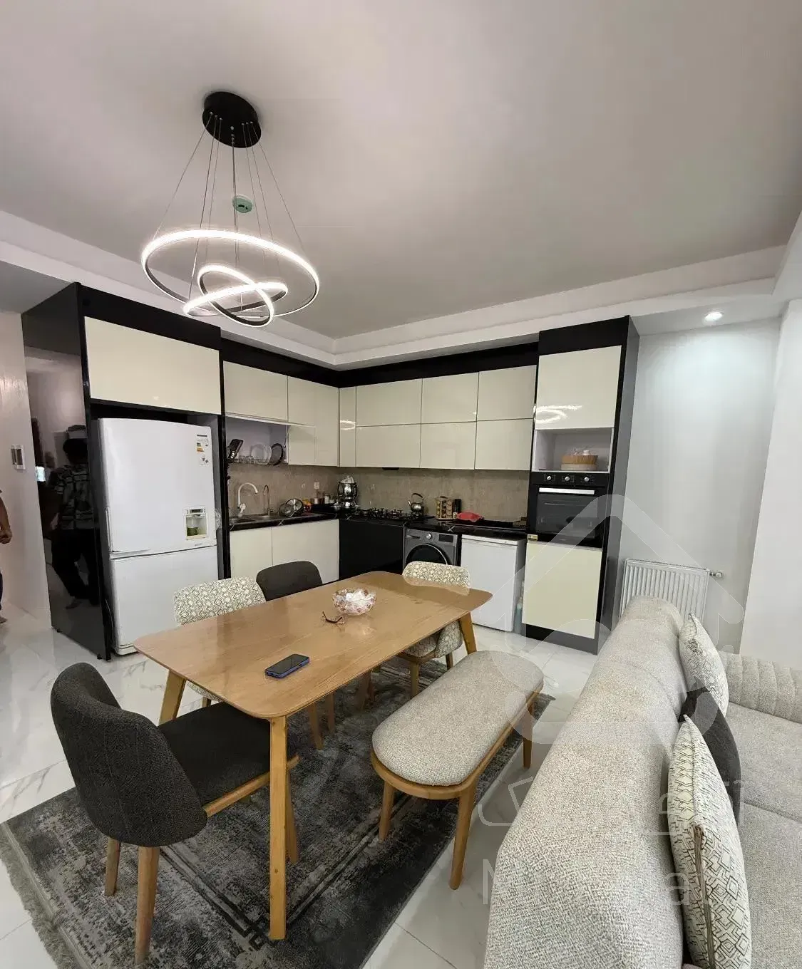 واحد نوساز / با نصبیجات / آماده سند