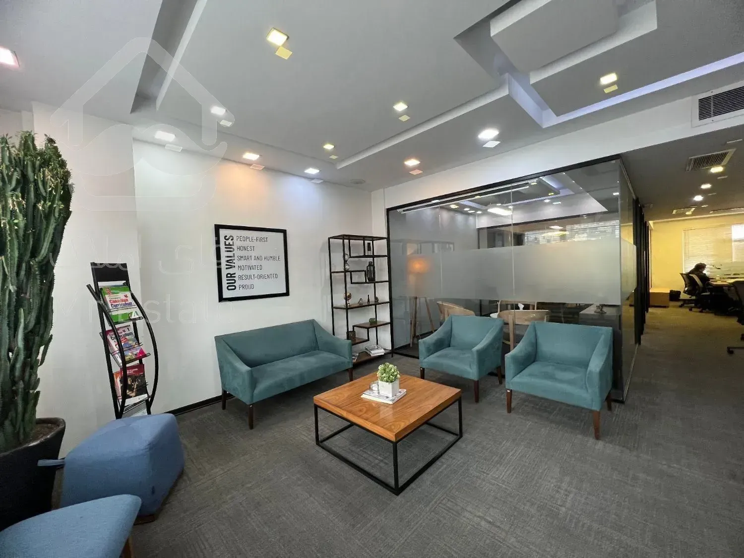 200متر سعادت آباد*مجتمع اداری * ۵ساله*ویو بینظیر