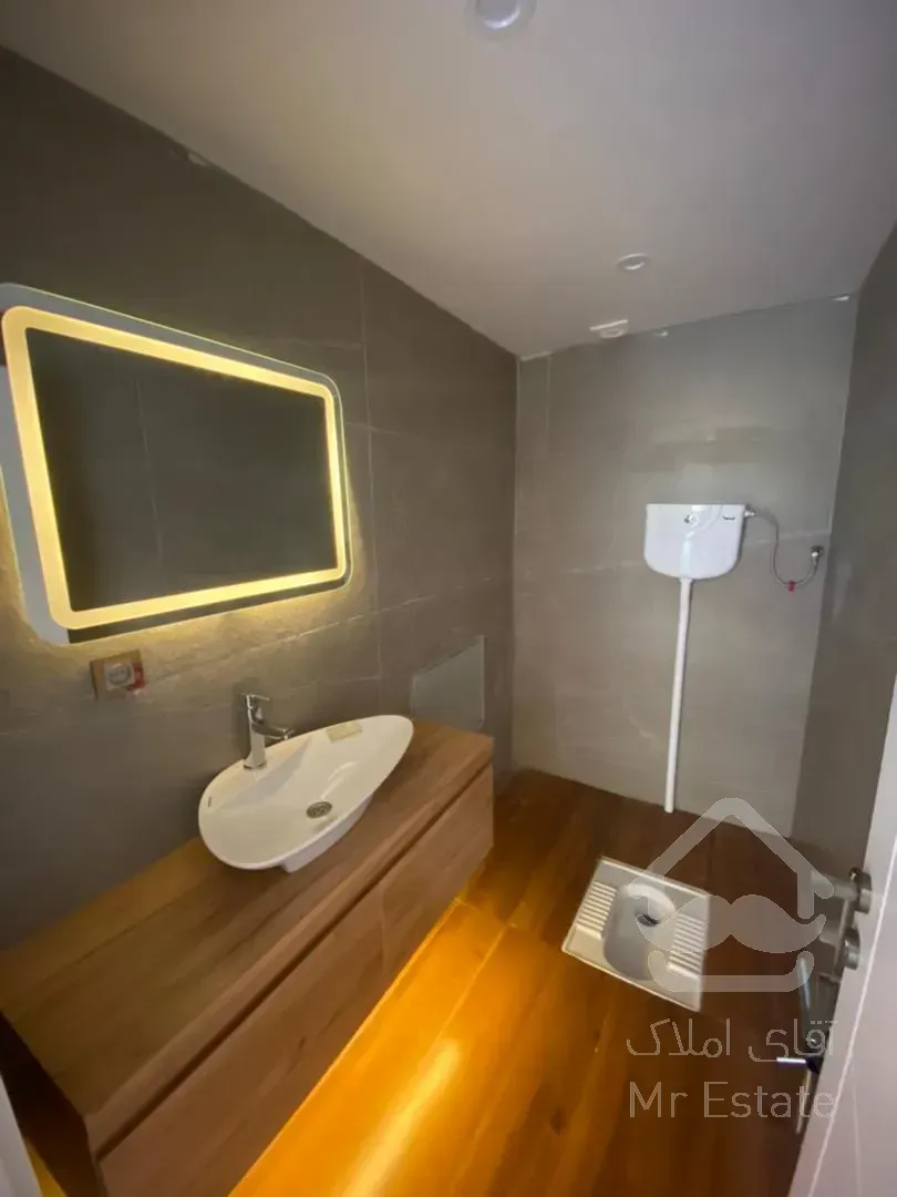 فروش 215 متری اختیاریه