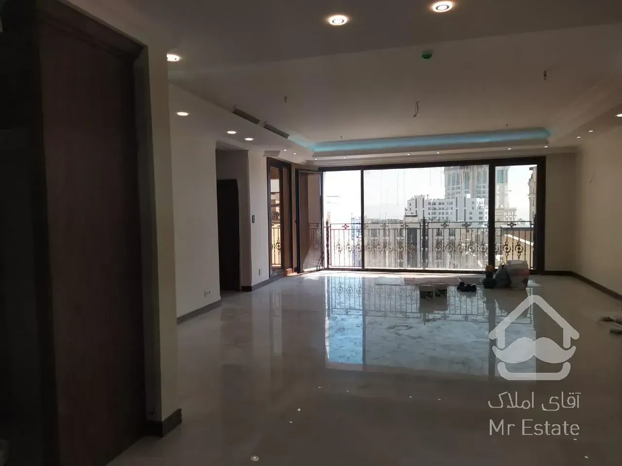 فروش آپارتمان زعفرانیه 185  متر شیک