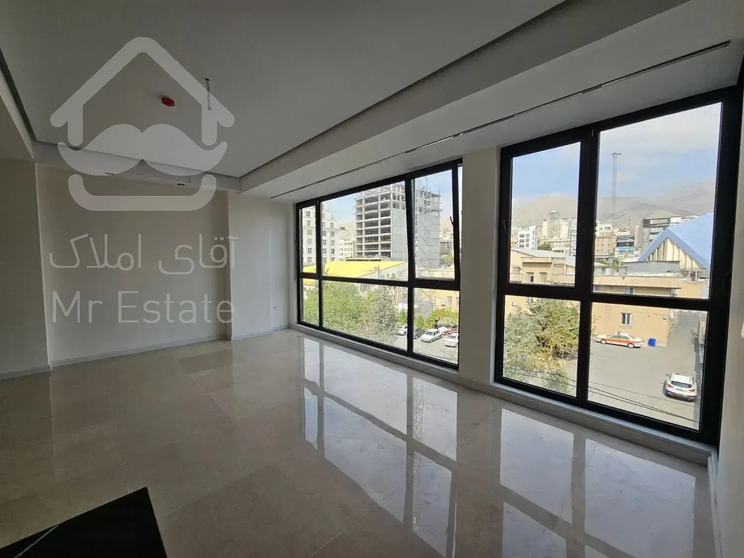 130مترسعادت آباد*میدان کاج*سند اداری* ۲ پارکینگ