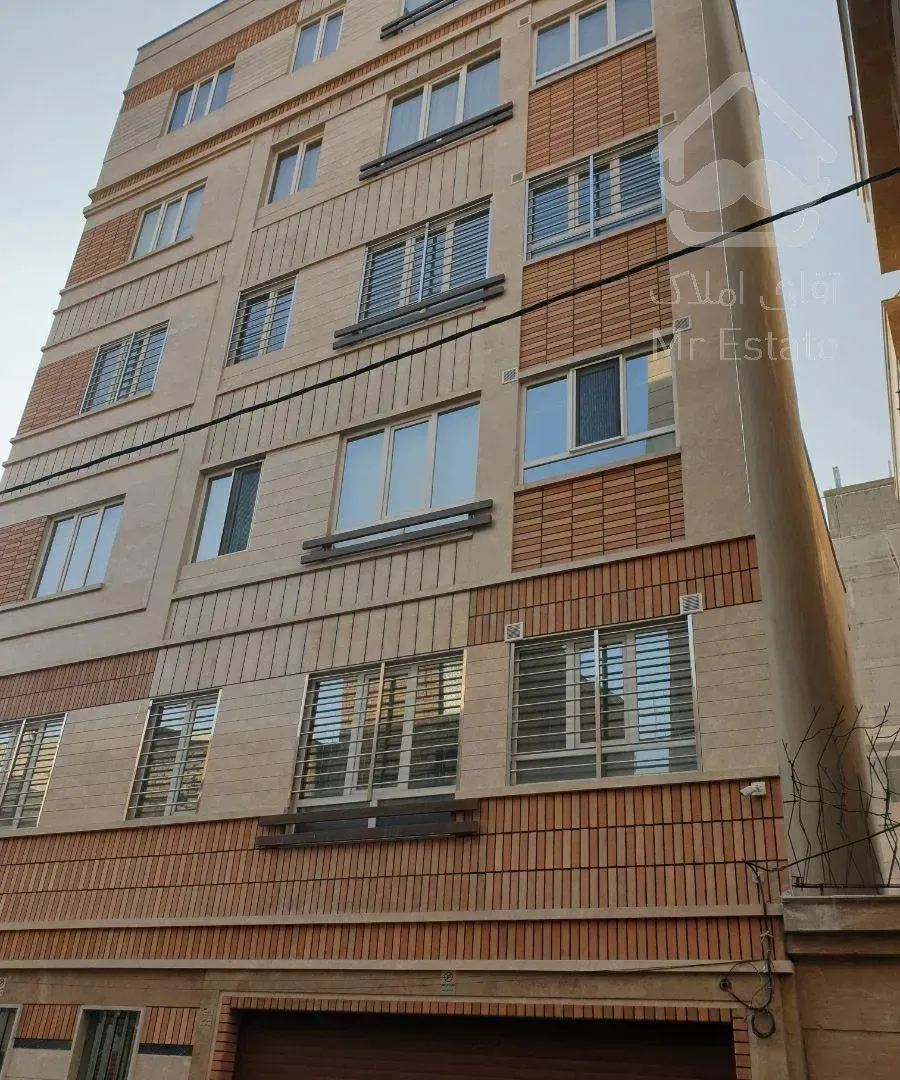 81متری/کلیدنخورده/طبقه سوم/پارکینگ آسانسورانباری