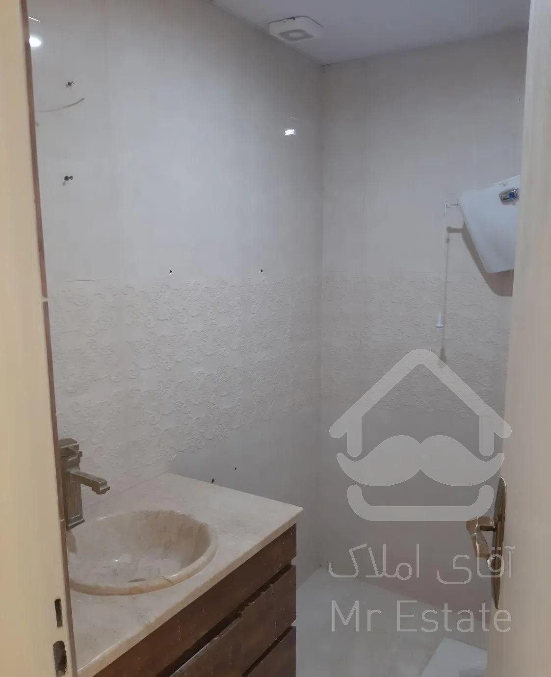 ۱۰۷ متر دوخوابه فول امکانات