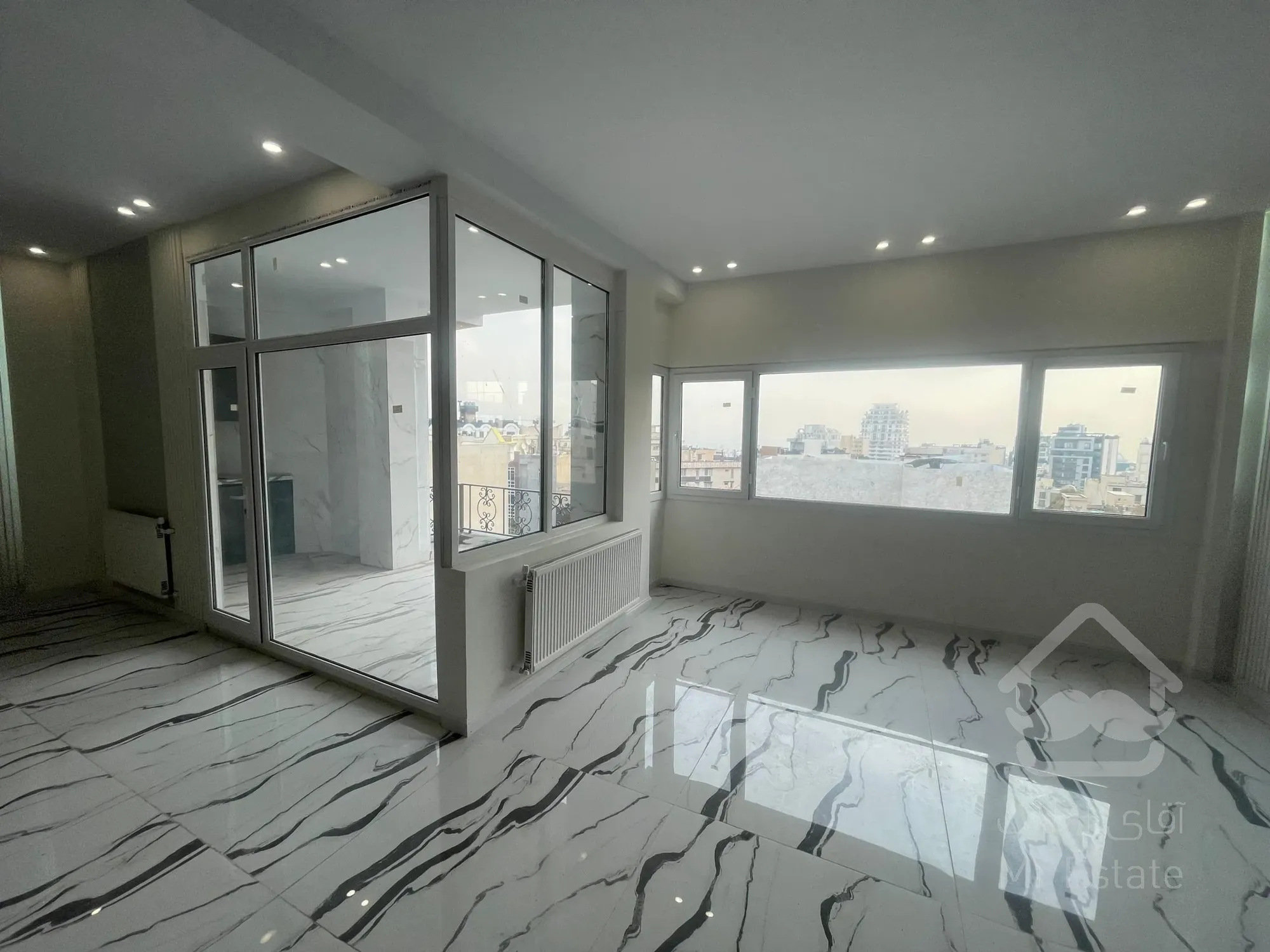 فروش اپارتمان 215 متری زعفرانیه