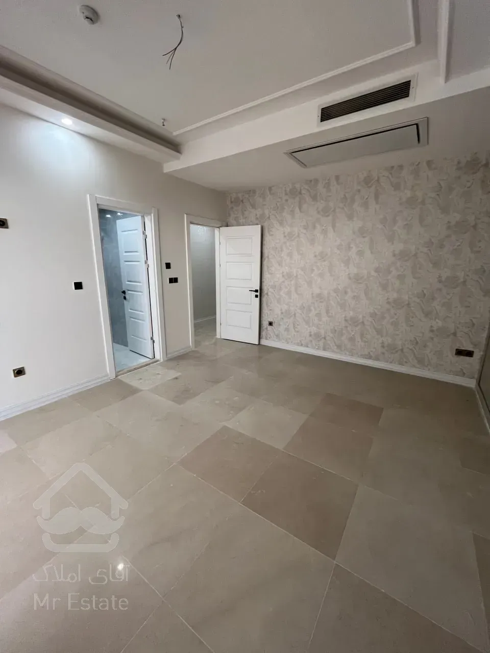 فروش واحد 240 متری رونیکا پالاس قیطریه