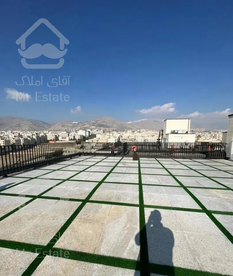 ۹۰متر در عمارت مجلل رویال پالاس